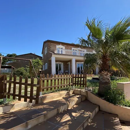 Villa Buena Vista - 5 Bedroom Fully Air-conditioned With Private Swimming Pool *