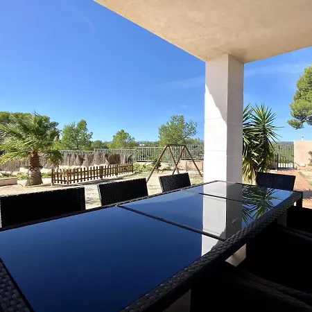 Buena Vista - 5 Bedroom Fully Air-conditioned With Private Swimming Pool *