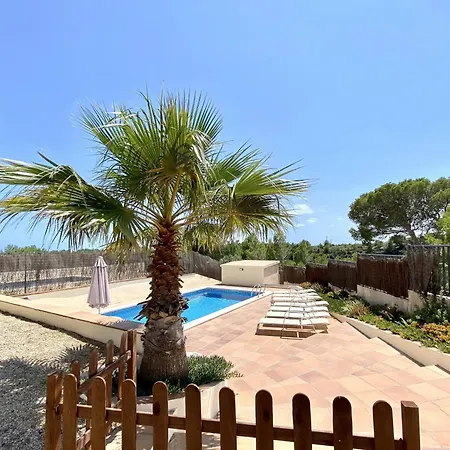 Buena Vista - 5 Bedroom Fully Air-conditioned With Private Swimming Pool Villa *